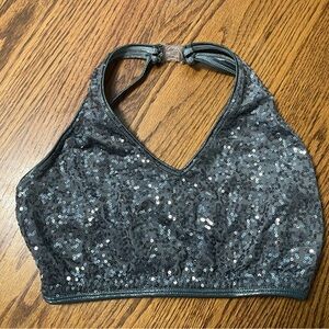 Sequin Halter crop top with shinmering sequins
Great for dance or a night out